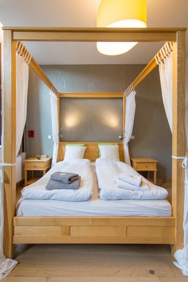 Het Dorpshuys - Vakantiewoning Tot 12 Personen Hébergement de vacances