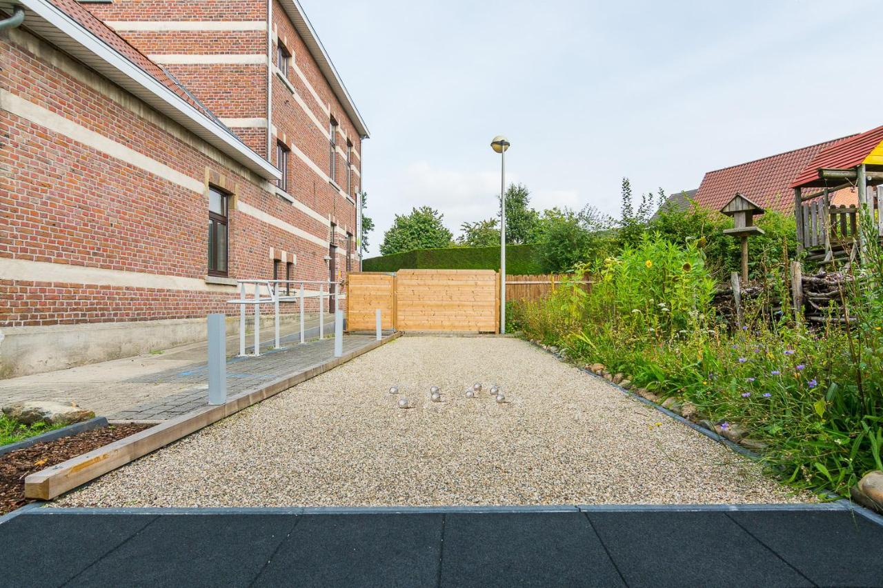 Het Dorpshuys - Vakantiewoning Tot 12 Personen Ferienhaus Maaseik